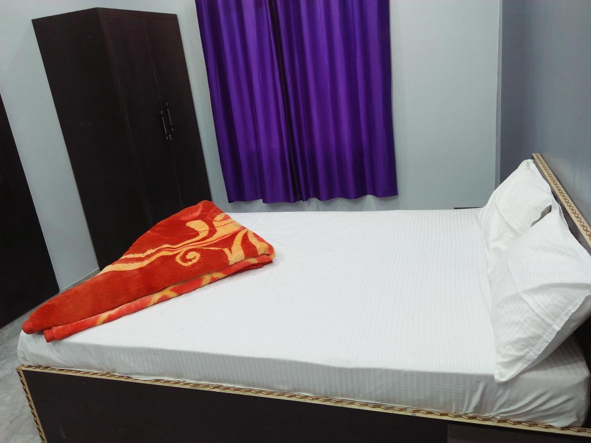 Hotel Sunaina International Gaya Luaran gambar