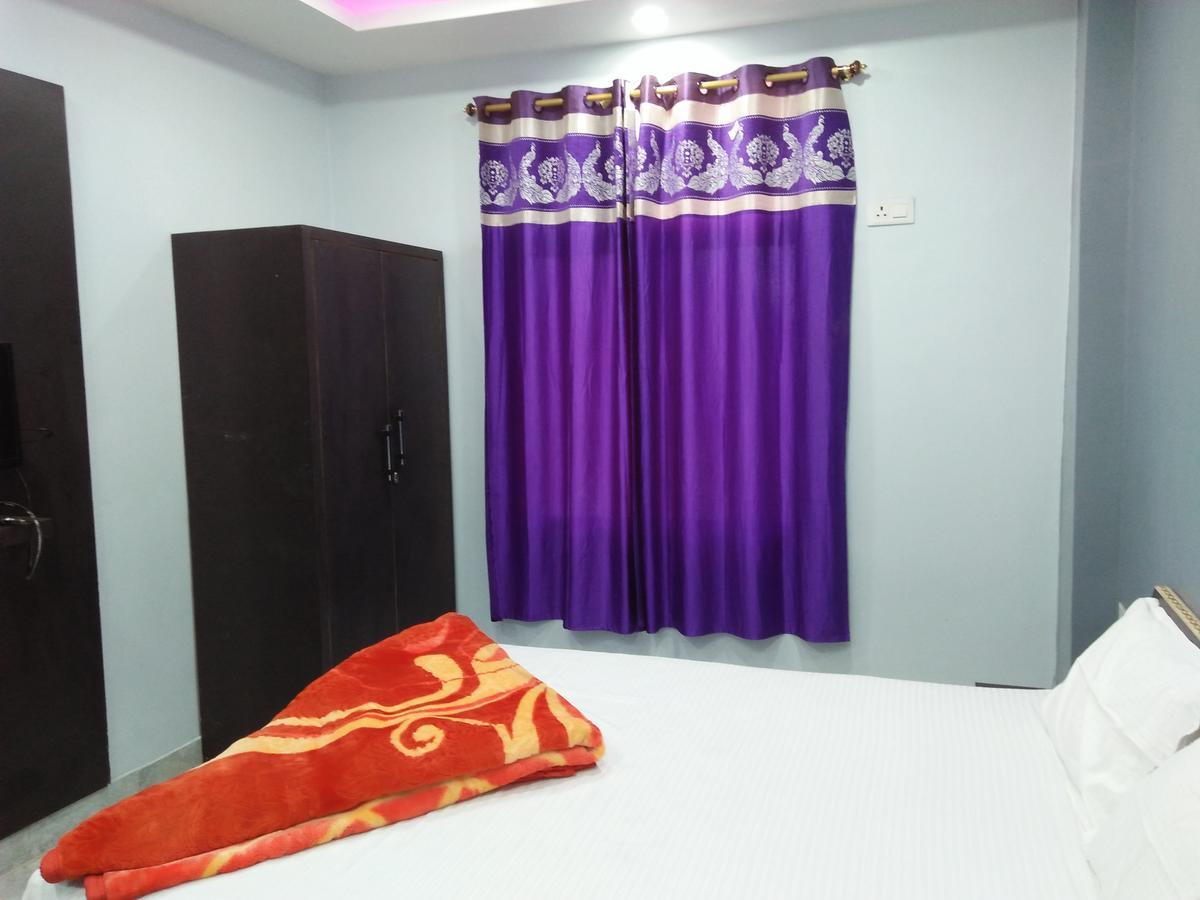 Hotel Sunaina International Gaya Luaran gambar